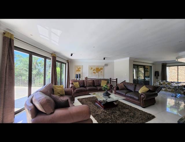 4 BEDROOM HOUSE FOR SALE IN ZIMBALI ESTATE